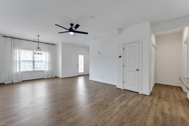 4341 Pinter LN, Norfolk, VA 23518