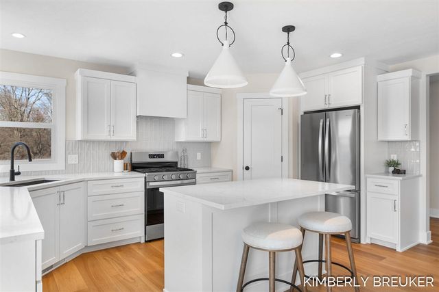 11923 Everett Avenue, Allendale, MI 49401