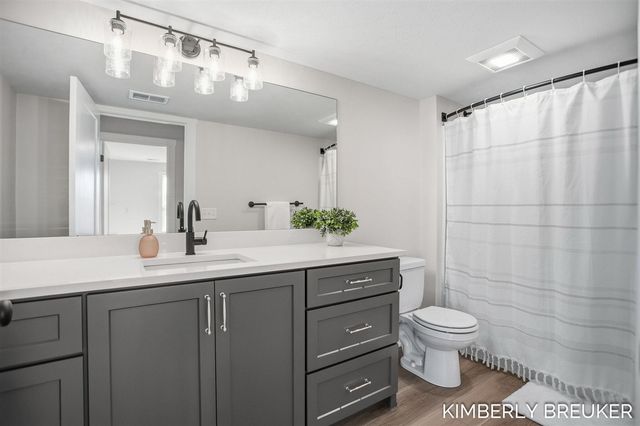 11923 Everett Avenue, Allendale, MI 49401