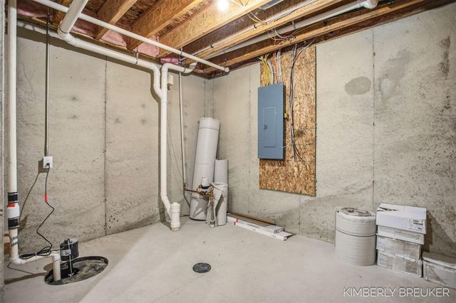 11923 Everett Avenue, Allendale, MI 49401