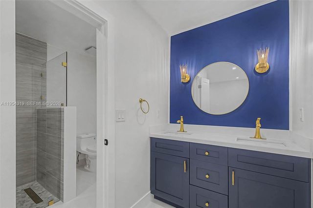 7505 SW 167th St, Palmetto Bay, FL 33157