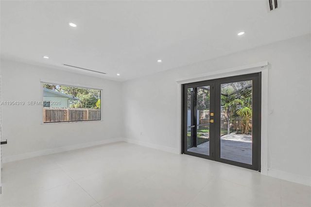 7505 SW 167th St, Palmetto Bay, FL 33157