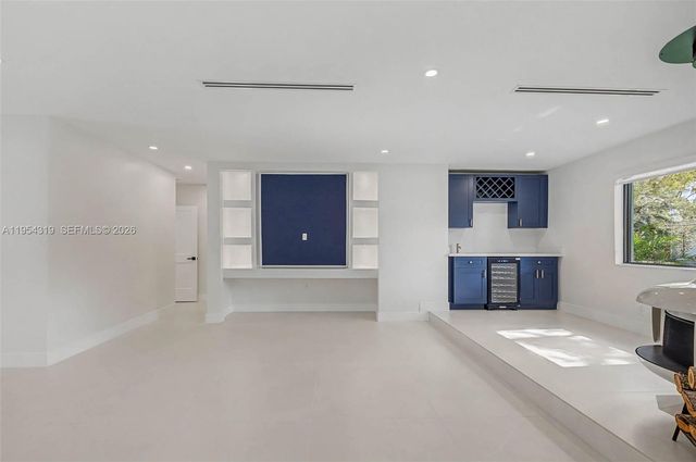 7505 SW 167th St, Palmetto Bay, FL 33157