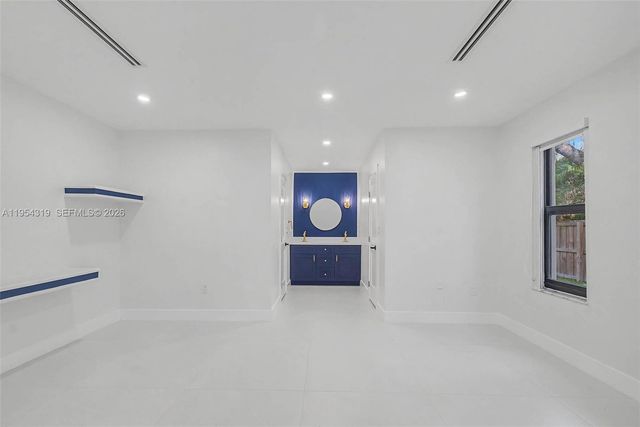 7505 SW 167th St, Palmetto Bay, FL 33157