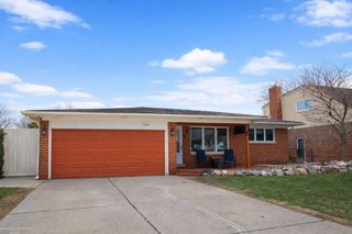 13154 Leech Drive, Sterling Heights, MI 48312