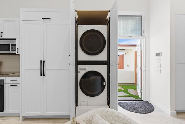 1615 Ocean Front Street, San Diego, CA 92107