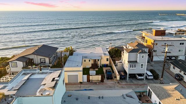 1615 Ocean Front Street, San Diego, CA 92107