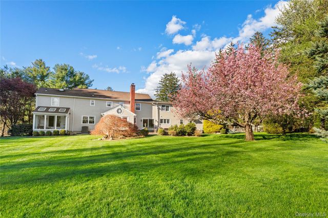 1 Redbrooke Place, Armonk, NY 10504