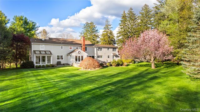 1 Redbrooke Place, Armonk, NY 10504