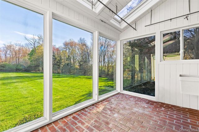 1 Redbrooke Place, Armonk, NY 10504
