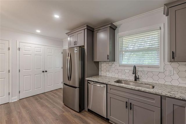 1827 SE Thomasville SE Drive, Atlanta, GA 30315