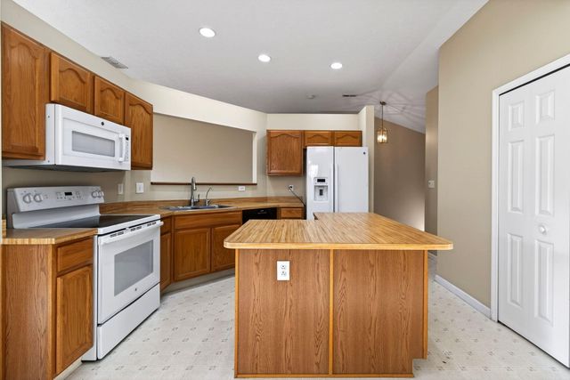 1200 Whitetail Drive 1200 Whitetail Drive, Fairborn, OH 45324