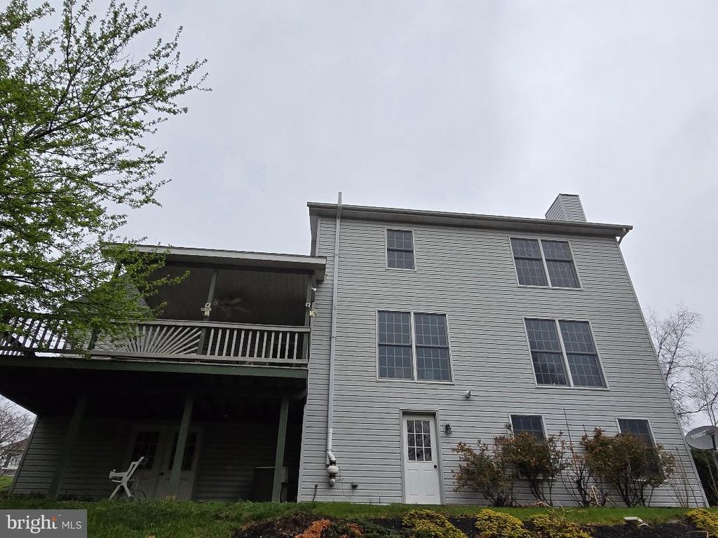 5021 INVERNESS DR, Mechanicsburg, PA 17050