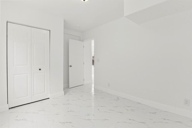 515 Putnam Road, West Palm Beach, FL 33405