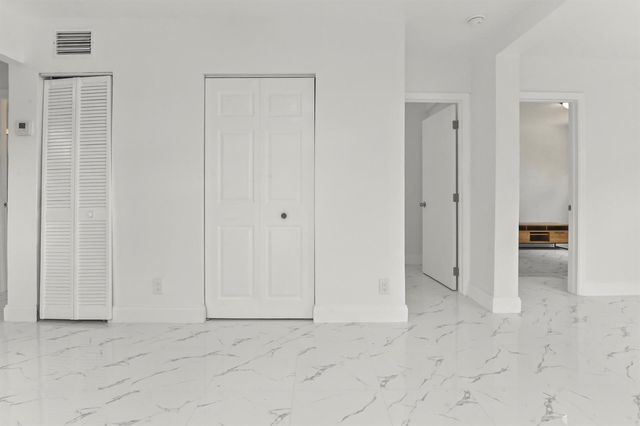 515 Putnam Road, West Palm Beach, FL 33405