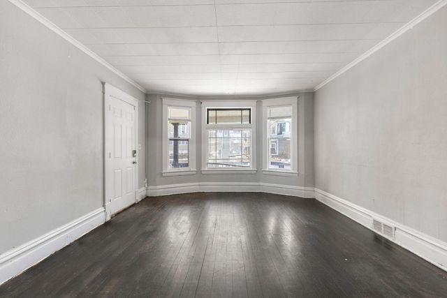 680 Lawson Avenue E, Saint Paul, MN 55106