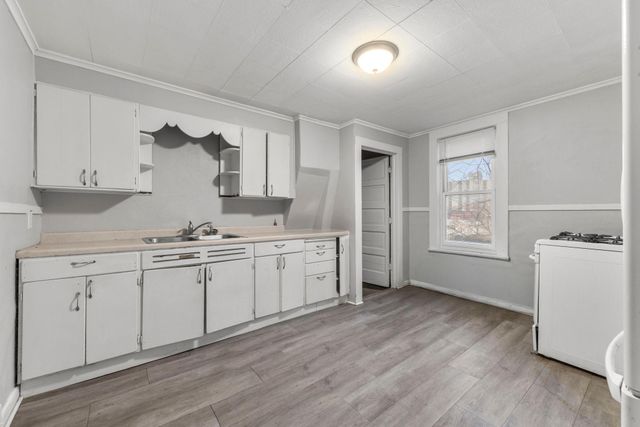 680 Lawson Avenue E, Saint Paul, MN 55106