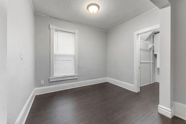 680 Lawson Avenue E, Saint Paul, MN 55106