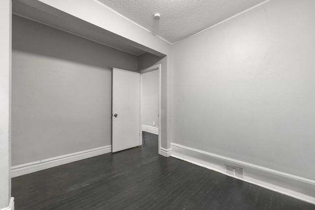 680 Lawson Avenue E, Saint Paul, MN 55106