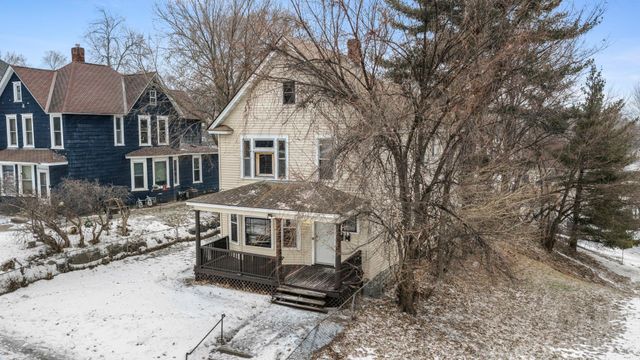 680 Lawson Avenue E, Saint Paul, MN 55106