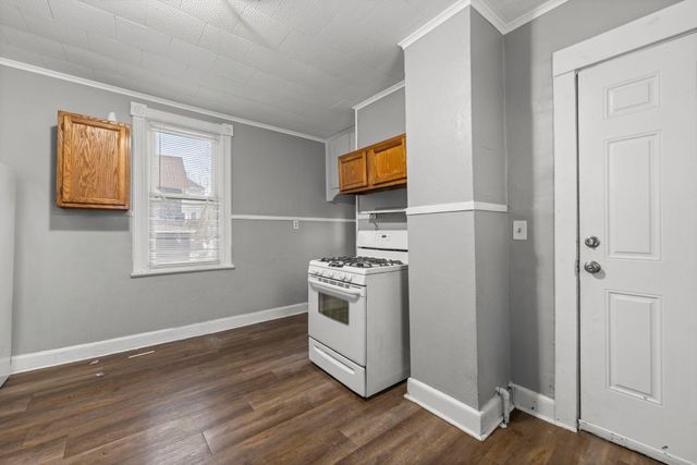 680 Lawson Avenue E, Saint Paul, MN 55106