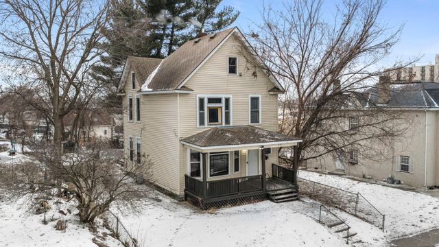 680 Lawson Avenue E, Saint Paul, MN 55106