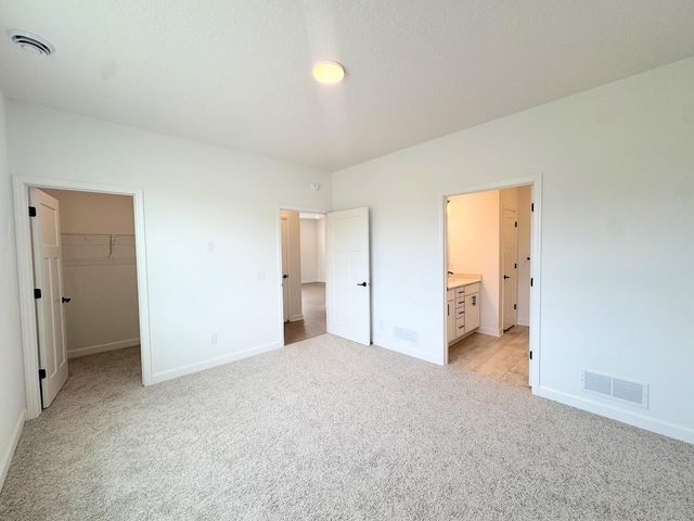 732 Vista Court, Hanover, MN 55341