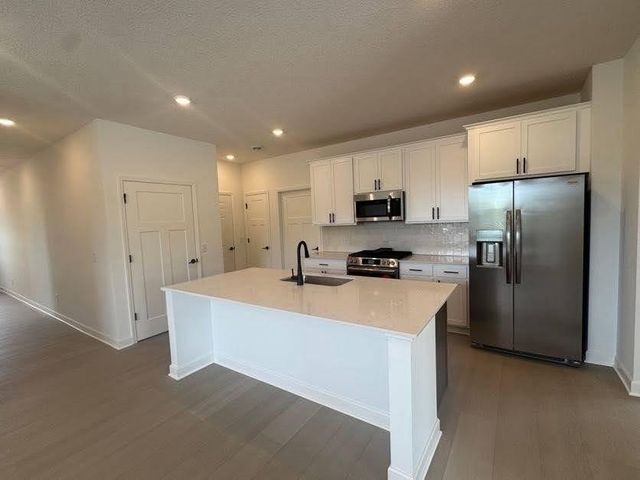 732 Vista Court, Hanover, MN 55341