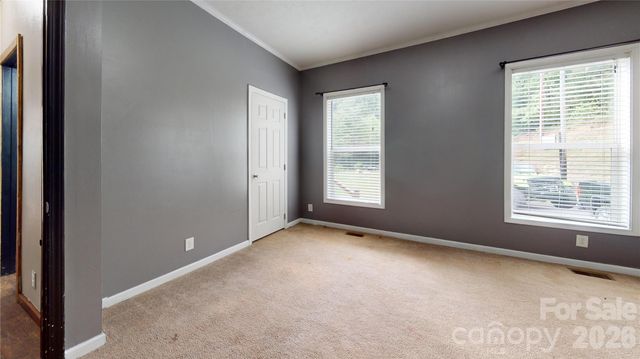 10 Betty's Drive, Waynesville, NC 28786