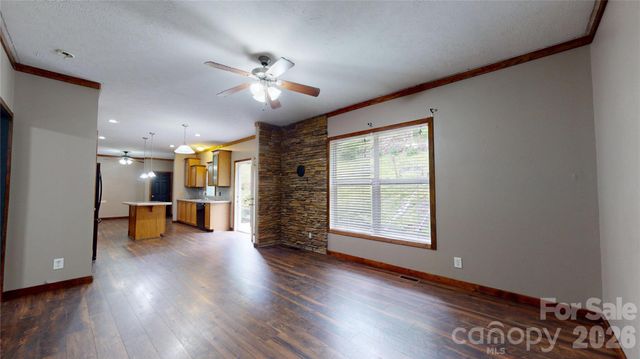 10 Betty's Drive, Waynesville, NC 28786
