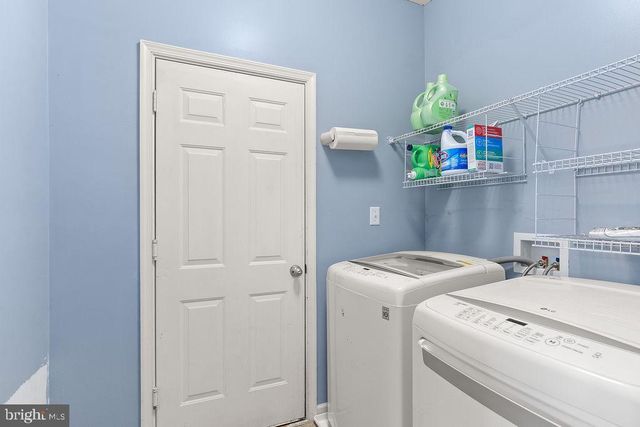 421 FLIGHT O ARROWS WAY, Martinsburg, WV 25403