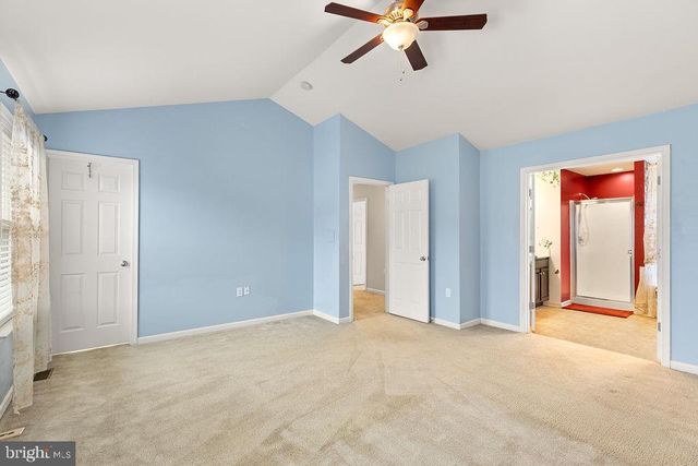 421 FLIGHT O ARROWS WAY, Martinsburg, WV 25403