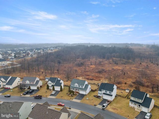 421 FLIGHT O ARROWS WAY, Martinsburg, WV 25403