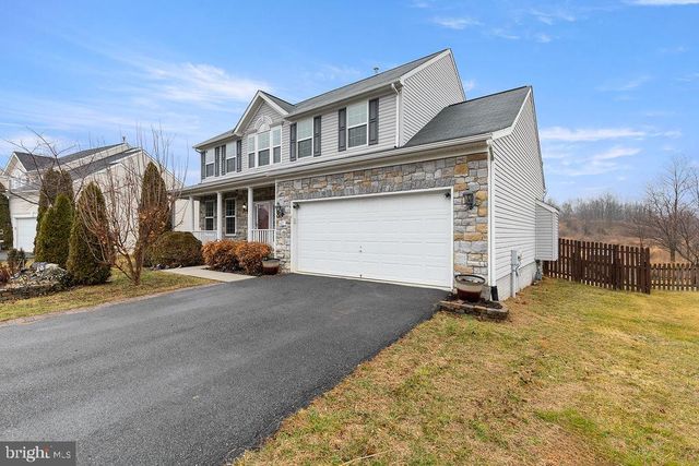 421 FLIGHT O ARROWS WAY, Martinsburg, WV 25403