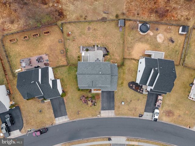 421 FLIGHT O ARROWS WAY, Martinsburg, WV 25403