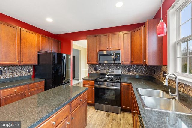 421 FLIGHT O ARROWS WAY, Martinsburg, WV 25403