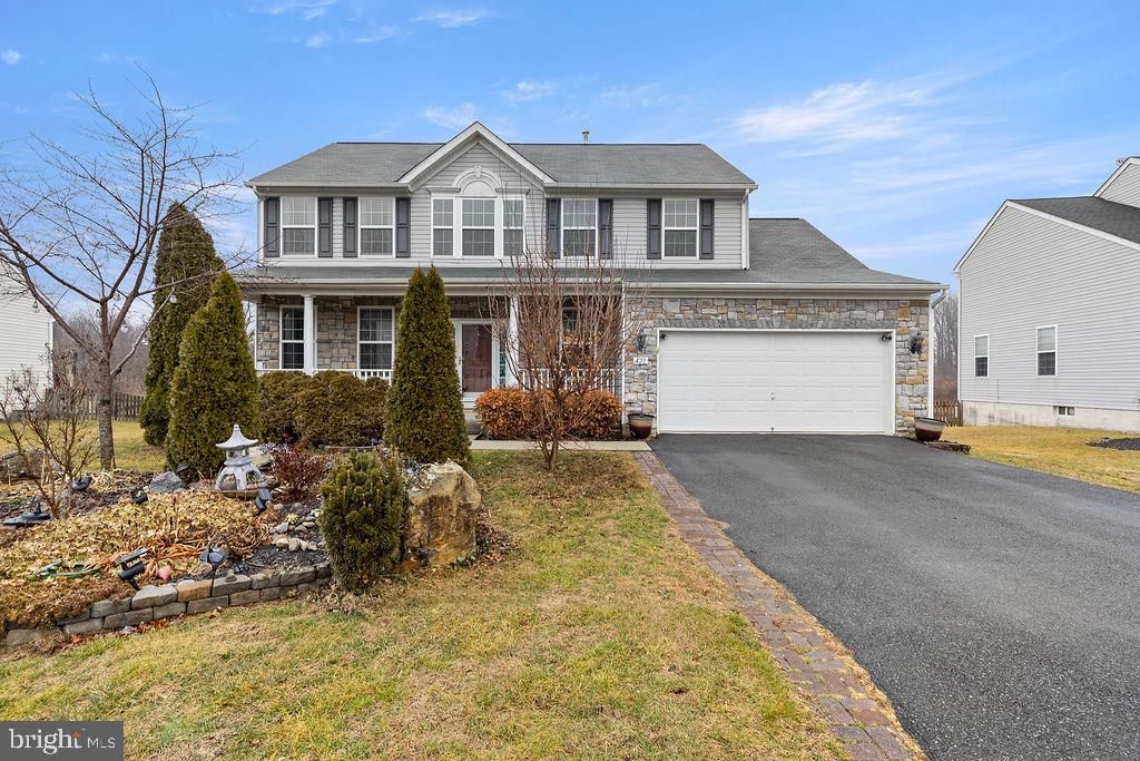 421 FLIGHT O ARROWS WAY, Martinsburg, WV 25403