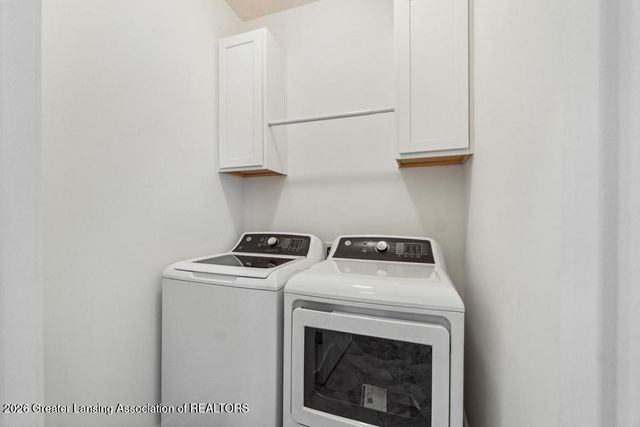 15312 Sherwood Lane, Lansing, MI 48906