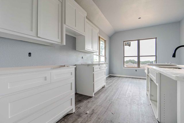 4019 Seminole Trail, Granbury, TX 76048