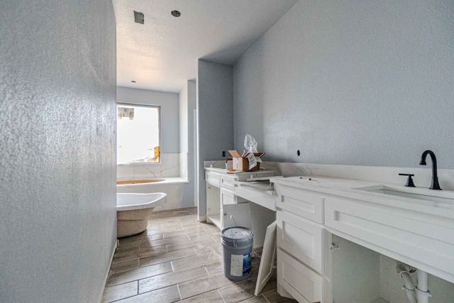 4019 Seminole Trail, Granbury, TX 76048