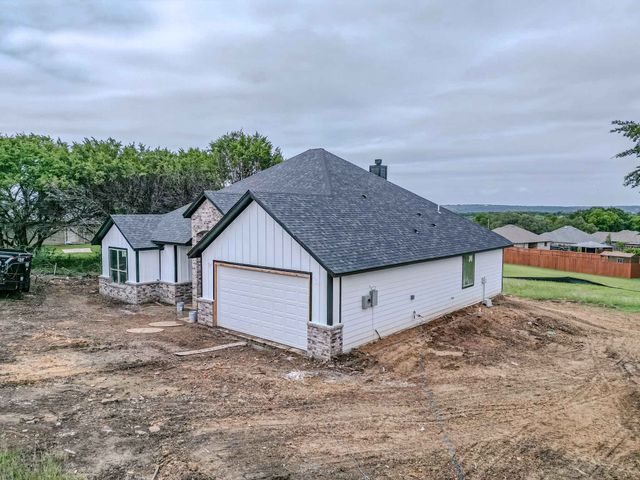 4019 Seminole Trail, Granbury, TX 76048