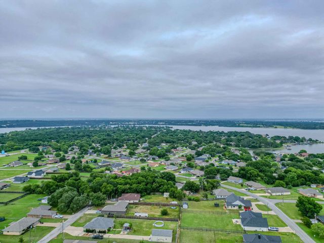 4019 Seminole Trail, Granbury, TX 76048