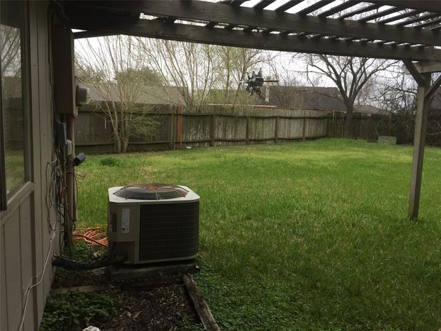 17318 Edgehaven Drive, Missouri City, TX 77489