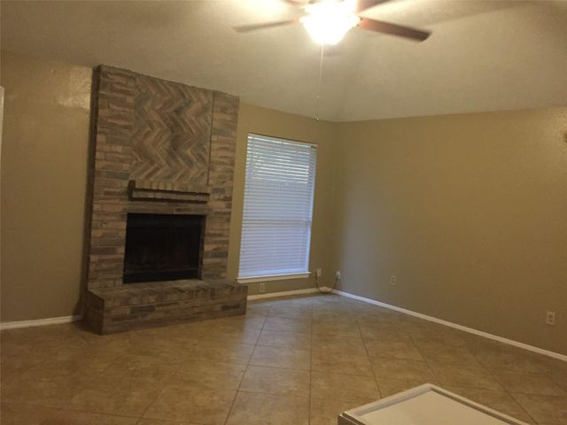 17318 Edgehaven Drive, Missouri City, TX 77489