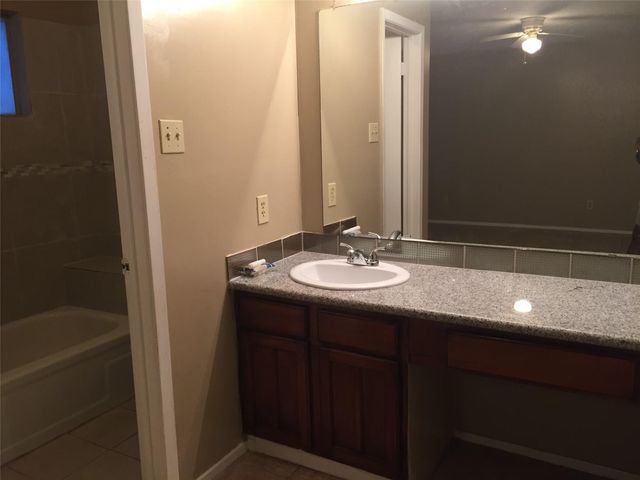 17318 Edgehaven Drive, Missouri City, TX 77489