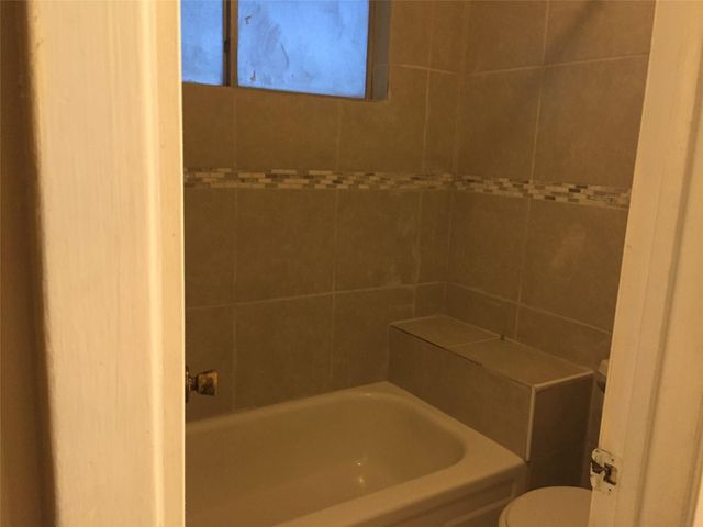 17318 Edgehaven Drive, Missouri City, TX 77489