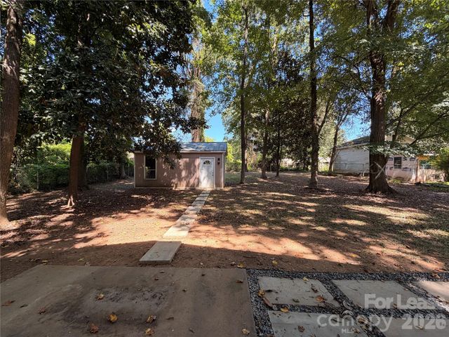4413 Gondola Avenue, Charlotte, NC 28213
