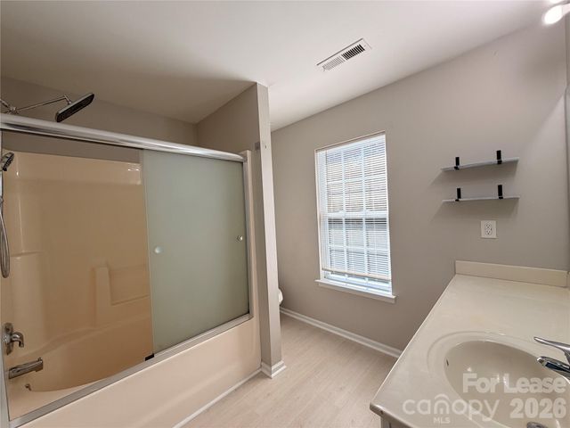 4413 Gondola Avenue, Charlotte, NC 28213