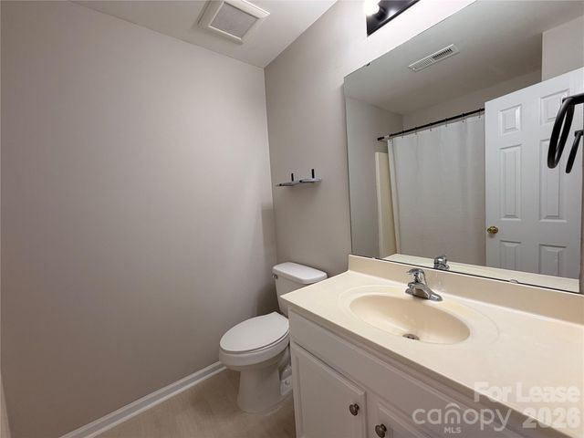 4413 Gondola Avenue, Charlotte, NC 28213