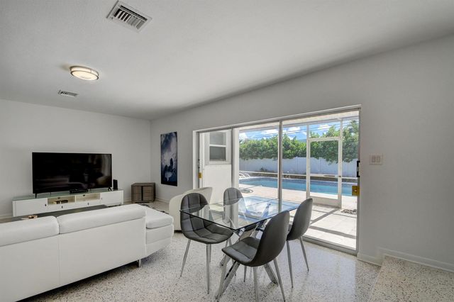 1171 Bimini Lane, Singer Island, FL 33404